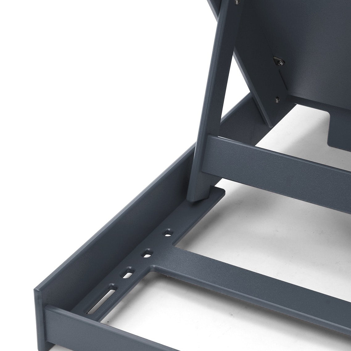 lollygagger chaise sunbed
