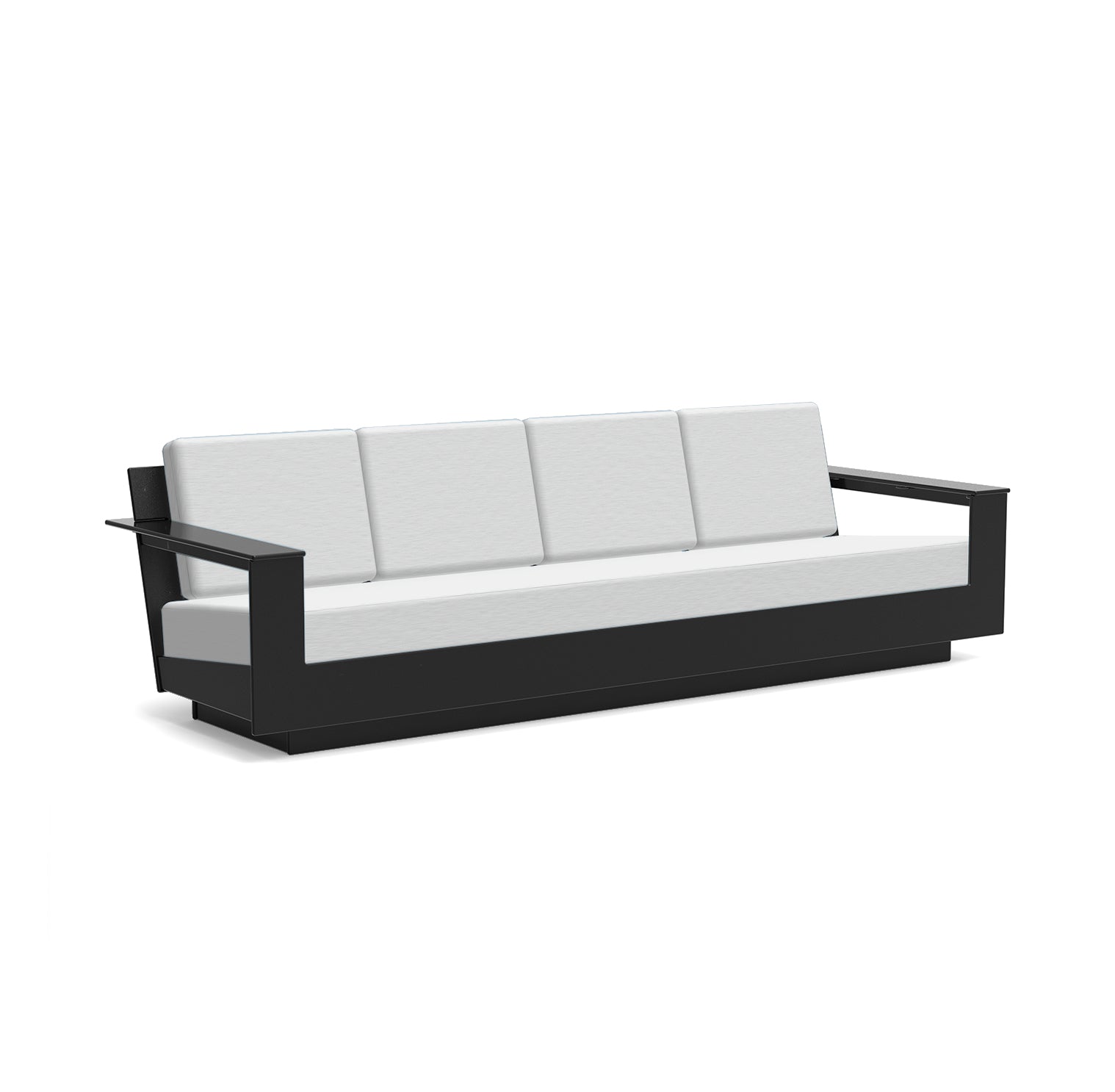 studio shot of nisswa 96 in black with silver cushion