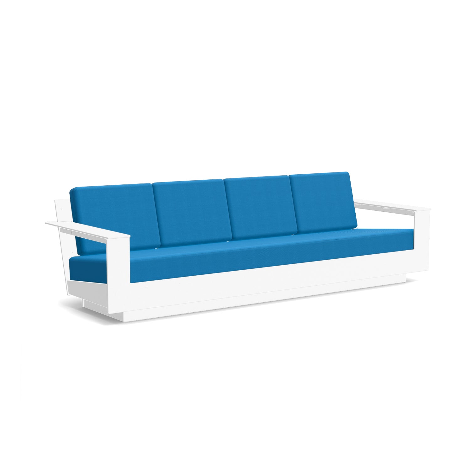 studio shot of nisswa 96 in white with regatta blue cushion