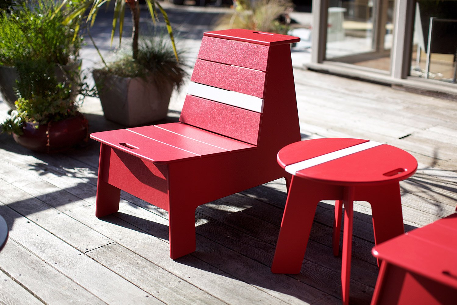pfeiffer racer outdoor lounge chair