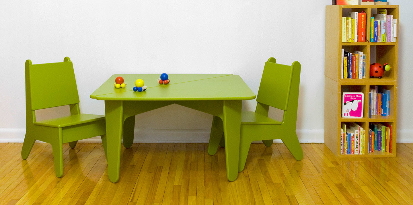 kids tables and chairs