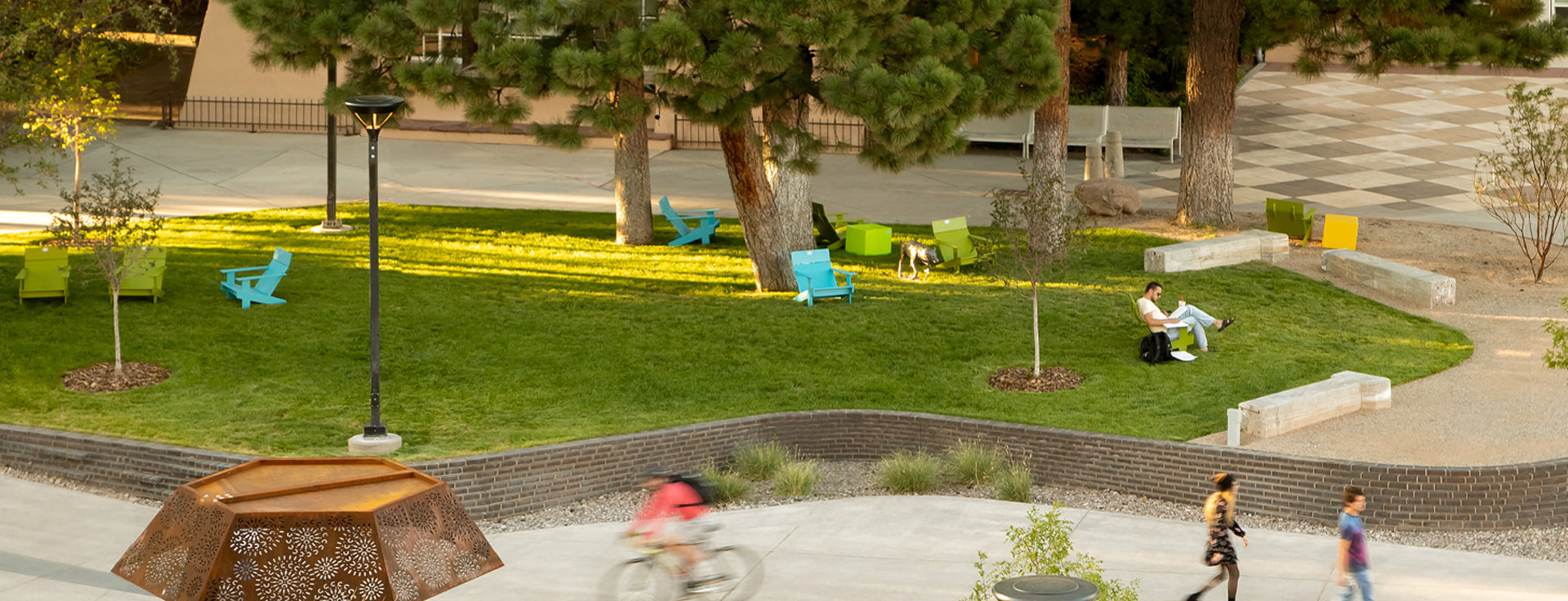 University of New Mexico, Smith Plaza