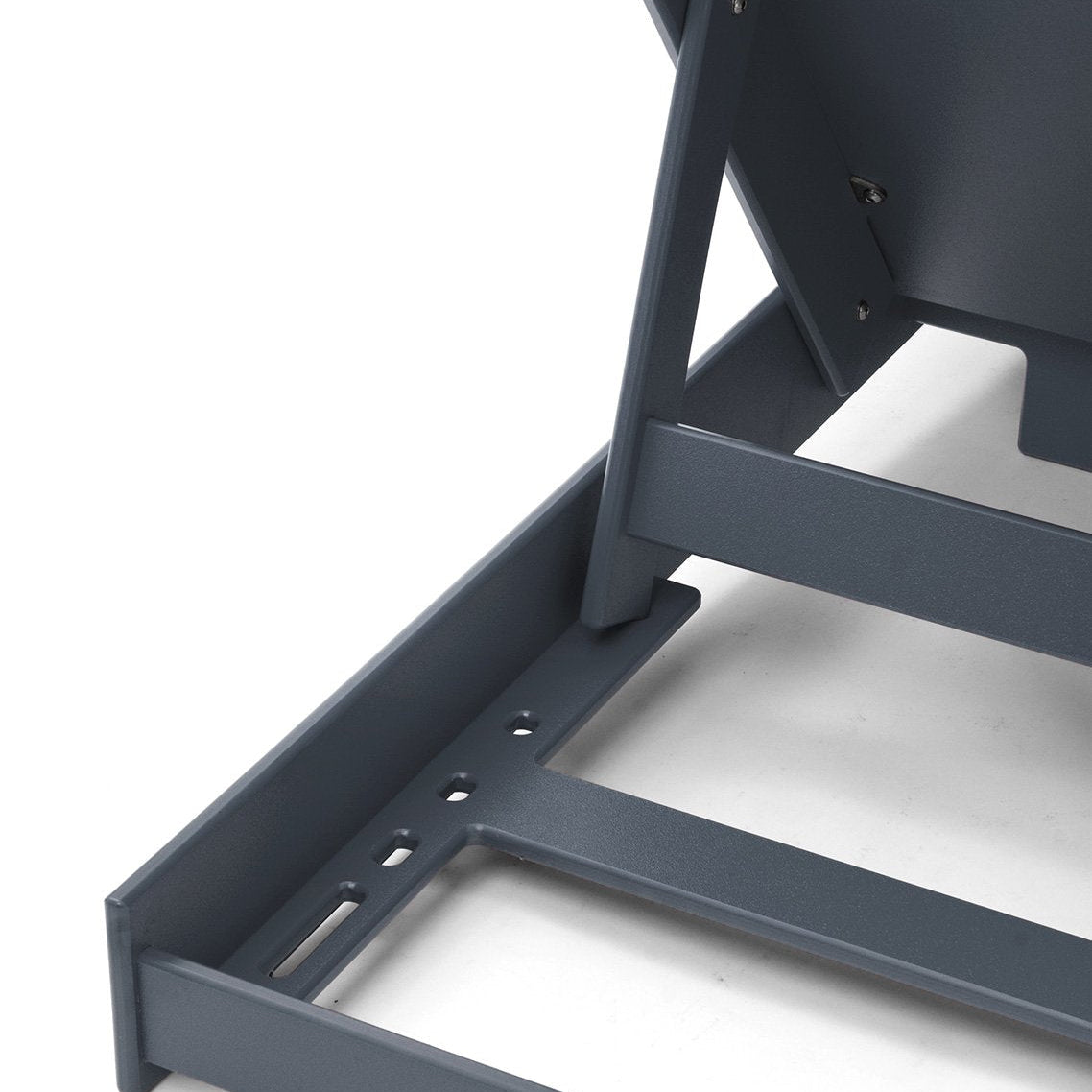 lollygagger chaise sunbed