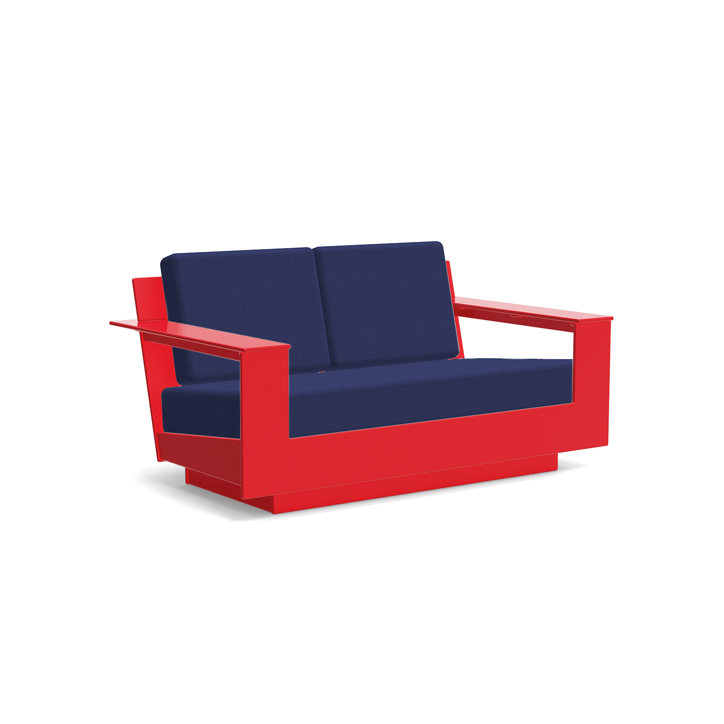 studio shot of nisswa loveseat in apple red with navy cushion