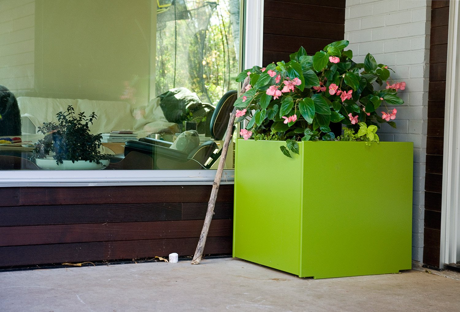 modern planter pot Loll Designs Square Planter (60 Gallon)